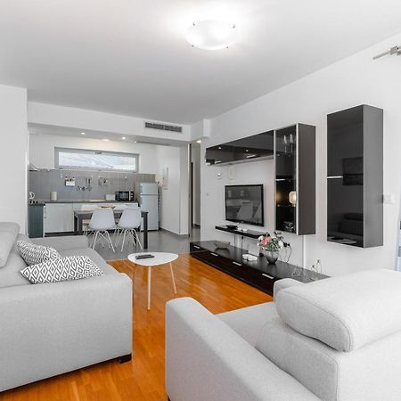 Appartement App 2 à Novigrad Istria Extérieur photo